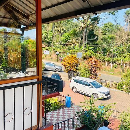 Misty Green Coorg マディケーリ エクステリア 写真